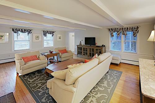 Oyster Bay Bungalow