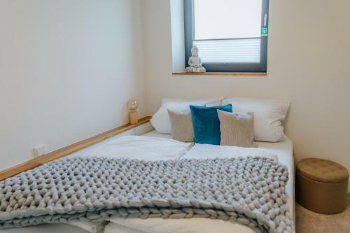 Hostal Village Turmzimmer