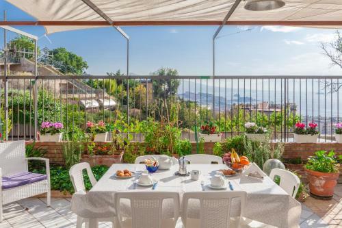 Casa Rosa - Sea View & Terrace Apartment