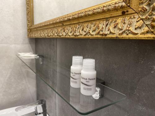 Hostal Piazza Bovio 22