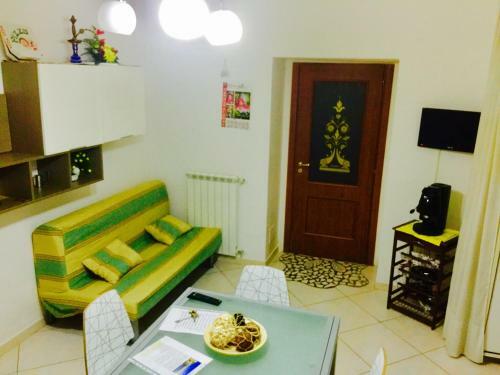 Miseria E Nobilt� Apartment
