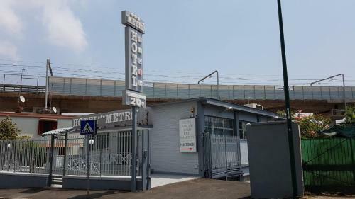 Hotel Metr�