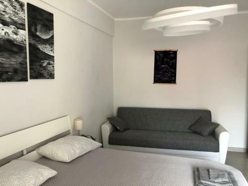 Hostal Easyhomeinnaples