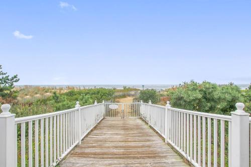 Sundeck 1