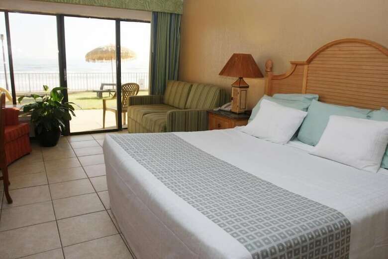 Hotel Makai Beach Lodge
