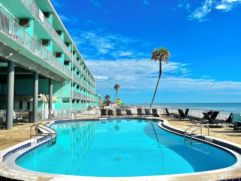 Hotel Makai Beach Lodge