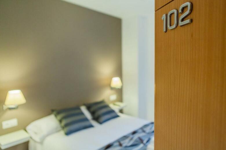 Hostal B&B Habitaciones Barra89