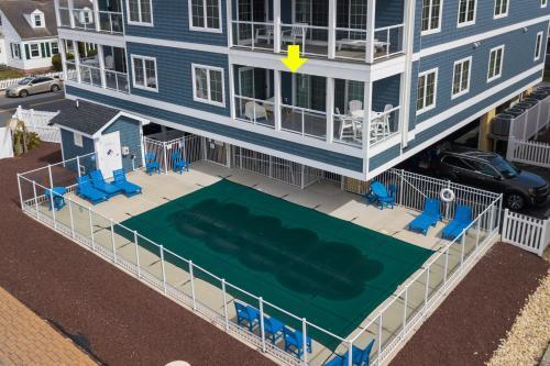 Bayview Grand Unit 101