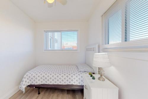 Holiday Plaza Unit 103