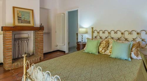 Hostal Charme Of Villa Capannina