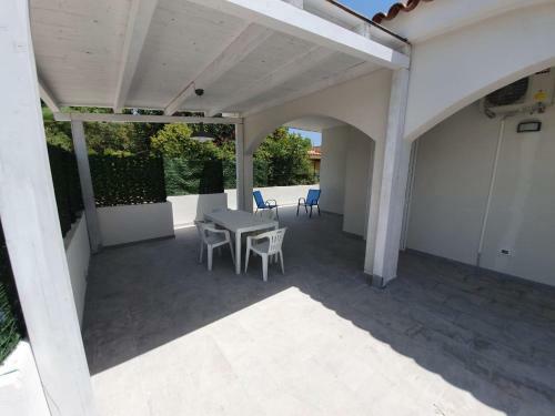 Hostal Il Faraglione