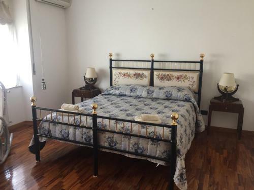 B&B Mund�