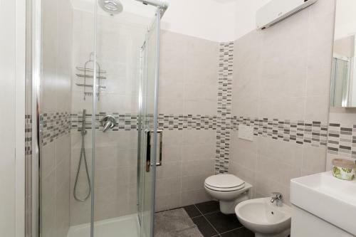 Apartamento Studio A Lago, Private Beach And Parking