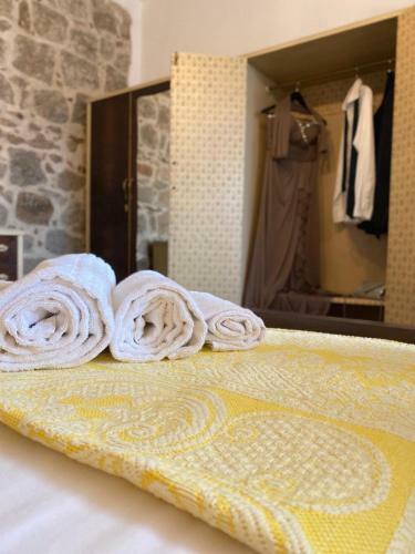 Hostal Canduleri