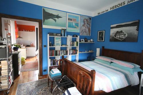 Hostal Zizzihome Bed And Breakfast