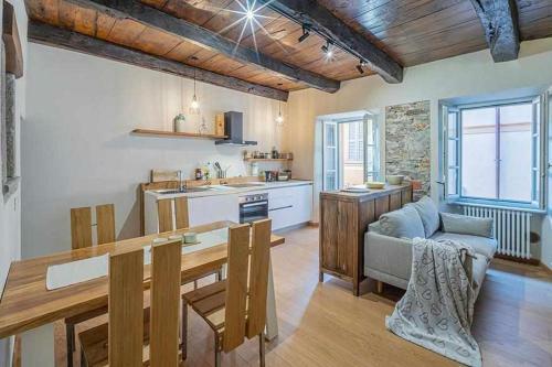 Apartamento L Arco Appartamento Centro Storico Orta Sgiulio