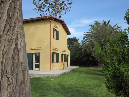 Fra Il Verde E L'azzurro