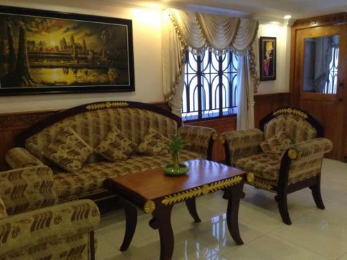 Rain Rock Hotel