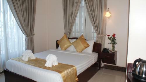 Rain Rock Hotel