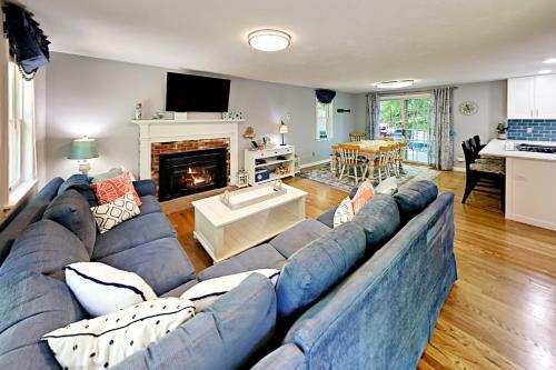 Cotuit Bay Bungalow