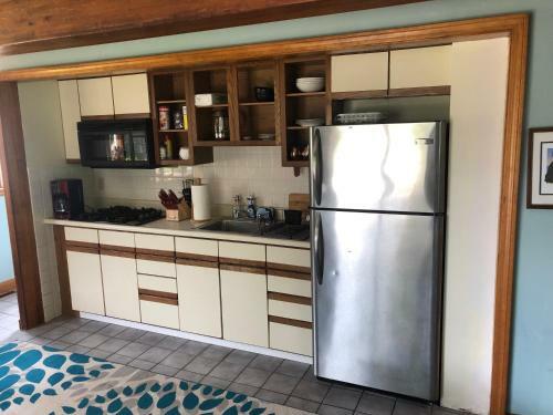 1 Bed Cottage, Water Views & Water Access, Kayaks