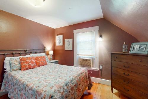 Plum Cove Beach House