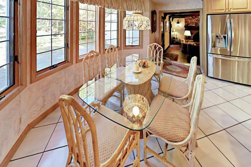 Cape Harbor Retreat