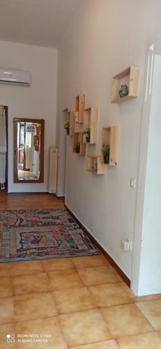 Mirella's House