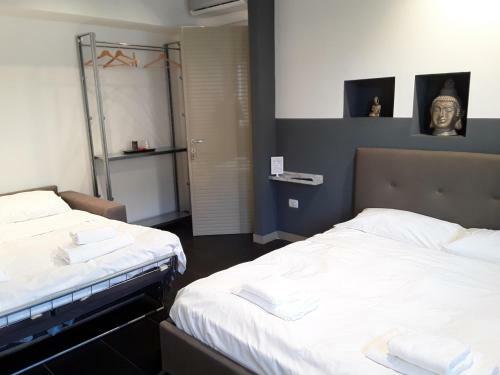 Hostal Savoia Rooms