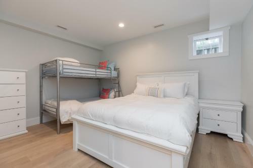 45b Pleasant St