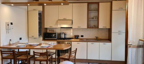 Apartamento La Casa Di Lella In Residence Con Piscina