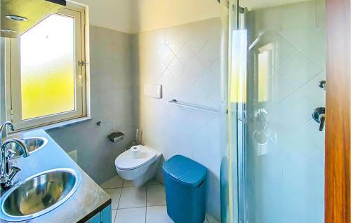 Nice Apartment In Parghelia With 2 Bedrooms