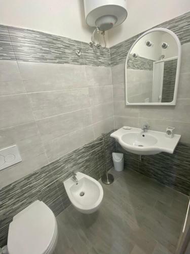 Hostal Camere Indipendenti Con Bagno Privato
