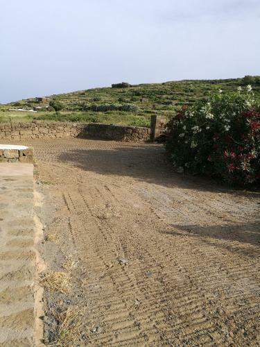 Hostal Dammusi Il Carrubo
