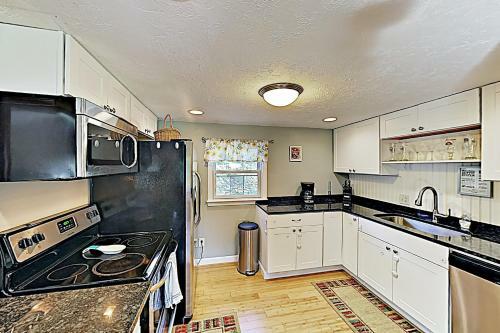 Beachwood Cottage