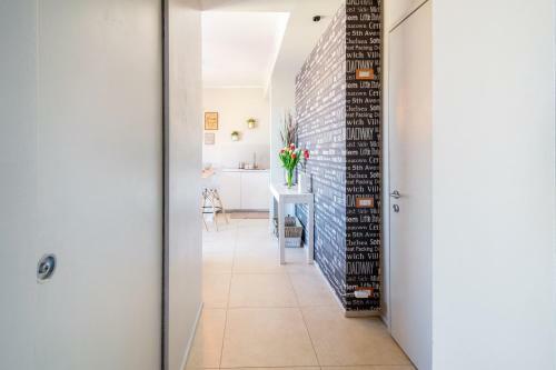Angel's Traveller's Apartment