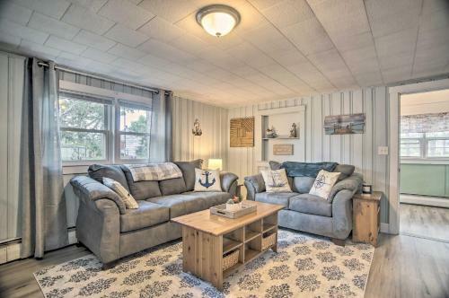 Renovated Buttermilk Cottage Steps To Beach!