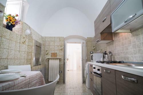 Ostuni Bianca Floreale