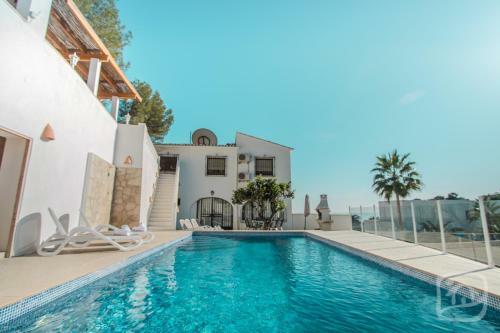 Abahana Villas Anna