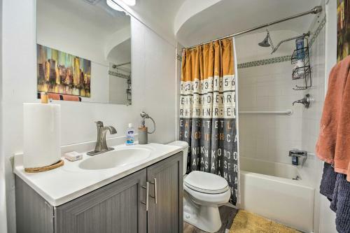 Lovely Benton Harbor Home With 2 Private Decks!