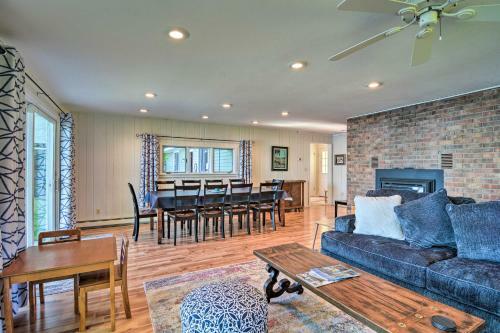 Family-friendly Lakefront Getaway With Kayaks!