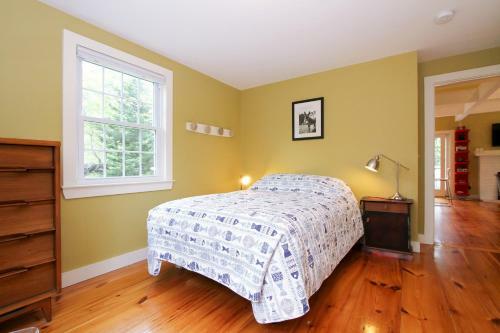 Trailview Manor