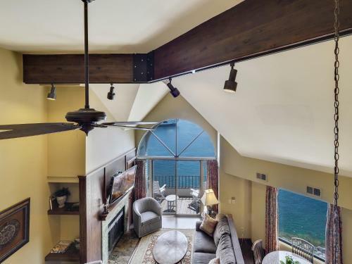354 Edgewater Inn