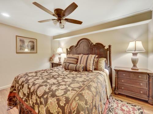 238 Edgewater Inn
