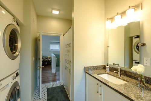 Forest Ave Apartments