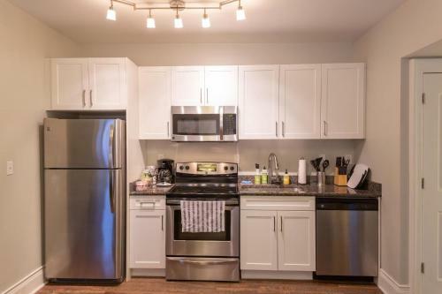 Forest Ave Apartments