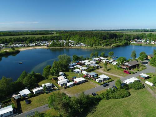 Schlafstrandkorb Mit Seeblick Am Kransburger See