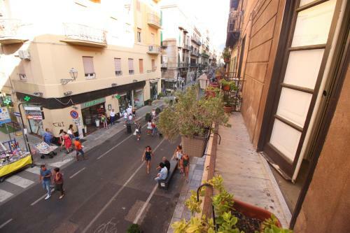Hostal Kaleidos Guest House