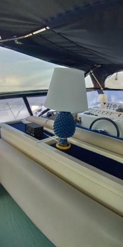 Desir� Charming House Boat