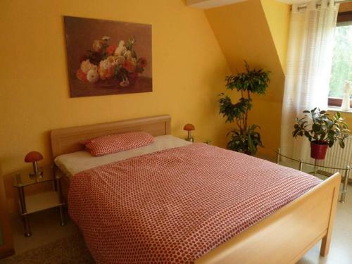 Modern M�bliertes Zimmer Mit Eigenem Bad